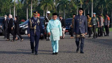 Wapres Pakai Baju Adat Melayu saat Upacara Hari Lahir Pancasila, Ini Maknanya