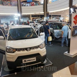 Suzuki Grand Vitara dan S-Presso Dipajang Dalam Pameran Otomotif di AEON Mal BSD