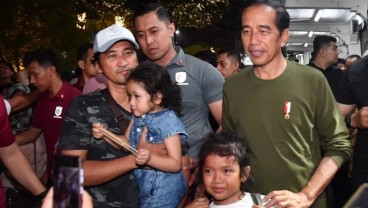 Tatkala Jokowi Berjalan Kaki di Malioboro Sabtu 3 Juni 2023