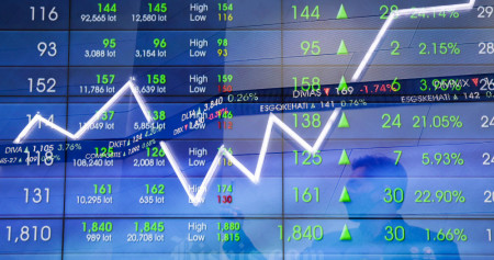 Saham GoTo Gojek Tokopedia  (GOTO) memimpin jajaran top gainers atau saham paling naik dalam sepekan ini. Bisnis/Himawan L Nugraha