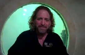Dr. Deep Sea, Pria yang Pecahkan Rekor Tinggal di Bawah Air Selama 2 Bulan