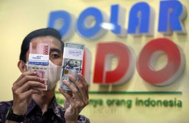 Rupiah Ditutup Menguat Rp14.890, Indonesia Turunkan Inflasi Lebih Cepat
