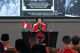 Megawati Bela Jokowi soal Pembangunan Jalan, Sindir…