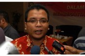 Denny Indrayana Kirim Surat Terbuka ke DPR, Minta Jokowi Dimakzulkan