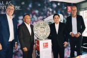 Erick Thohir Kunjungi Markas Eintracht Frankfurt Bahas Sepak Bola Grassroot