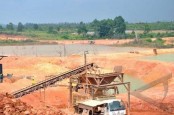 Ekspor Bauksit Disetop, Adaro (ADRO) hingga Indika (INDY) Gigit Jari