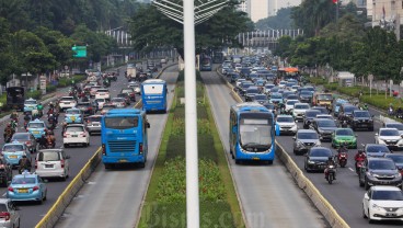 Manajemen Tegaskan Bus Transjakarta ke Bandara Soetta untuk Publik