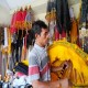 Napas Perajin Payung Tradisional di Bali Diperpanjang KUR
