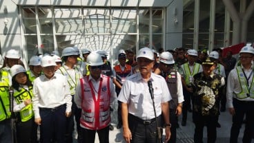 Cerita Luhut Jajal Kereta Cepat Jakarta-Bandung, Akui Sempat Tembus 385 Km per Jam