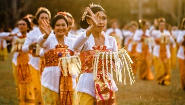 Mengenal Pakaian Adat Bali, Jenis dan Keunikannya yang Cantik