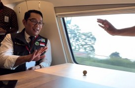 Ridwan Kamil Jajal Kereta Cepat Jakarta-Bandung Full Speed: Tak Ada Getaran