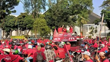 Puncak Bulan Bung Karno, Puluhan Ribu Kader-Simpatisan PDIP Merahkan GBK