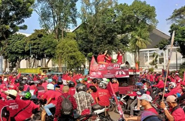 Puncak Bulan Bung Karno, Puluhan Ribu Kader-Simpatisan PDIP Merahkan GBK