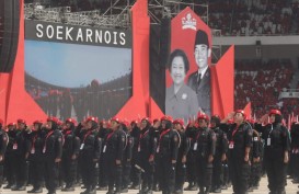 Di Depan Megawati dan Jokowi, 7.000 Pasukan Satgas Cakra Buana PDIP Menghentak GBK