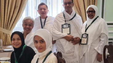 Momen Anies, Ganjar, dan Menteri Jokowi Foto Bareng di Makkah