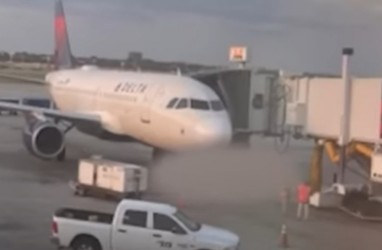 Viral Petugas Bandara di Texas Tewas karena Tersedot Mesin Pesawat, Ini Kronologinya