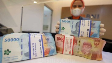 Rupiah Dibuka Menguat Jelang Libur Panjang, Waspada Penurunan