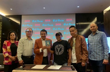Multivision Plus Resmi Gandeng Penulis Novel Ternama, Pidi Baiq