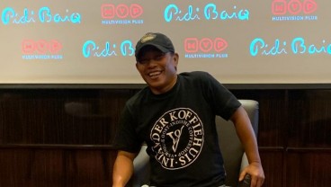 Kisah Penulis Terkenal Pidi Baiq, Menulis Pengalaman Hingga Membuat Sinetron