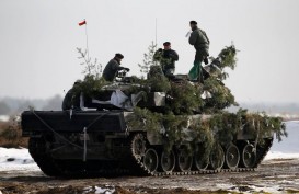14 Tank Abrams dari AS Tiba di Polandia