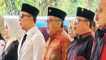 Hasto dan Ridwan Kamil Groundbreaking Monumen Plaza Bung Karno di Bandung