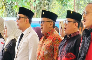 Hasto dan Ridwan Kamil Groundbreaking Monumen Plaza Bung Karno di Bandung