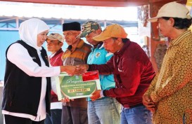 Salurkan Bansos Bagi 929 KPM, Gubernur Khofifah Optimis Jatim Zero Kemiskinan