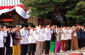 Heru Budi dan Jajaran Salat Iduladha 1444 H di Balai Kota Jakarta
