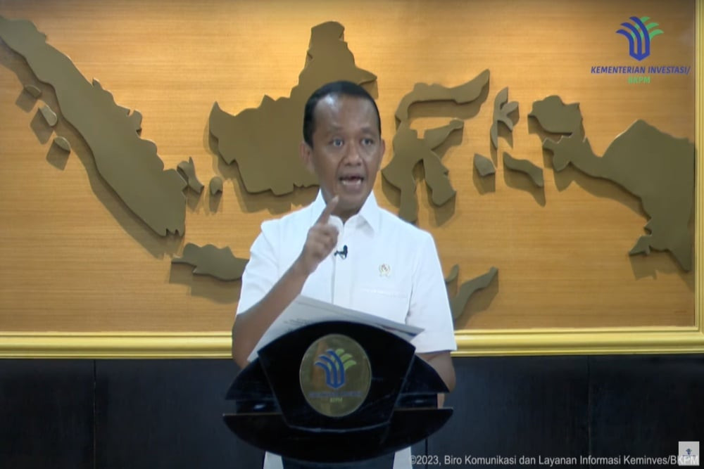 Minister of Investment/Head of BKPM Bahlil Lahadalia gave a press statement regarding downstream policies and export bans on Friday (30/6/2023). Photo/Youtube BKPM.