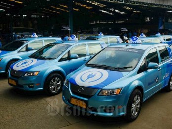 Bos Blue Bird Pamer Mobil Operasi Pertama, Kini Punya Mobil Listrik