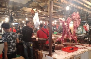 Harga Pangan 2 Juli : Daging Ayam dan Sapi Melandai, Ikan Masih Tinggi