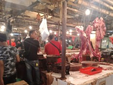 Harga Pangan 2 Juli : Daging Ayam dan Sapi Melandai, Ikan Masih Tinggi