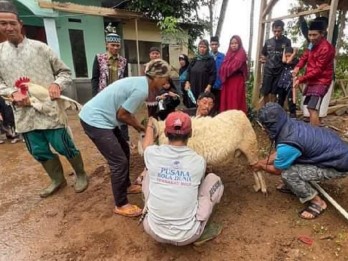 JQR Salurkan Hewan Kurban Ke Pelosok Desa Jawa Barat