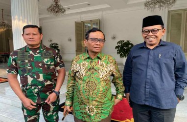 Panglima TNI dan Mahfud Menghadap Wapres, Bahas Penyelamatan Pilot Papua