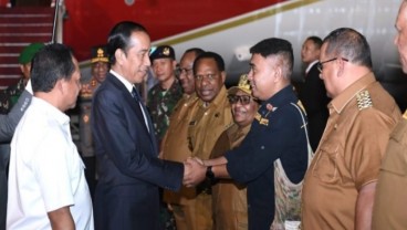 Jokowi Resmikan Bandara Ewer di Asmat: Percepat Mobilitas Barang dan Orang!