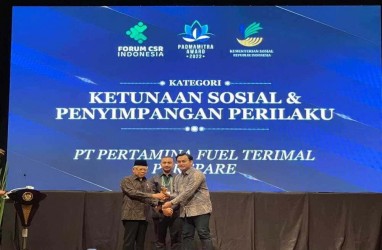 Wakil Presiden Berikan Penghargaan ke Pertamina Fuel Terminal Parepare