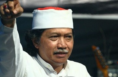 Jokowi Jenguk Cak Nun di RSUP Sardjito Yogyakarta