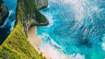 Investor China Bangun Lift Kaca di Pantai Kelingking Nusa Penida