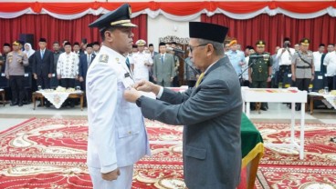 Usai Dilantik, Gubernur Riau Minta Bupati Kuansing Tuntaskan Persoalan di Daerah