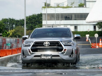 Toyota Bakal Boyong Mobil Komersial di GIIAS 2023, Ada Hilux dan Hi Ace Baru?