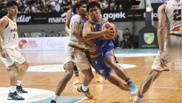 Dianggap Bikin Foul Sangat Keras, IBL Skorsing Kapten Satria Muda Tiga Laga