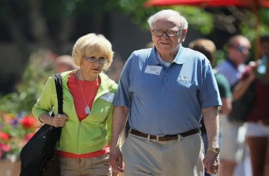 Istri Warren Buffett Mengeluh soal Kopi Seharga Rp60 Ribu