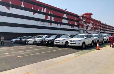 INDUSTRI OTOMOTIF : Tarik Ulur Target Ekspor Mobil
