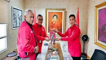 Gibran Rakabuming Mulai Jadi Juru Kampanye Ganjar Pranowo