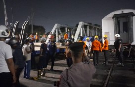 KA Brantas Tabrakan dengan Truk di Semarang