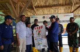 PTBA Tanam 50.000 Bibit Mangrove di Kawasan Ekowisata Cuku Nyi Nyi