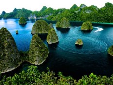 Semen Indonesia (SMGR) Pasok Tetrapod di Raja Ampat