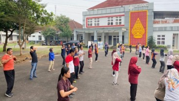 Bank Jateng Sosialisasikan Produk Terbaru dalam Senam Pagi di Jepara