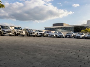 Mercedes-Benz Berencana Hanya Produksi Mobil Listrik Mulai 2025