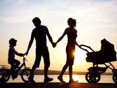 7 Peran Penting Ayah dalam Pengasuhan untuk Tumbuh Kembang Anak